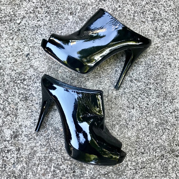 Stuart Weitzman Patent Peep Toe Platform Mule